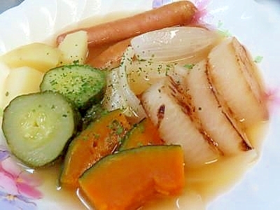 焼き大根と夏野菜のポトフ