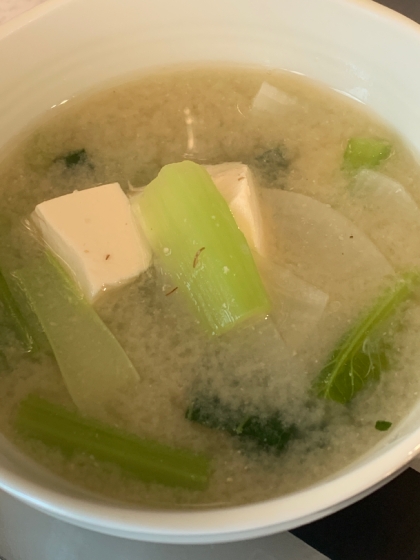 大根小松菜豆腐の味噌汁