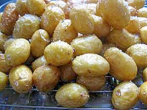 小さいじゃがいもは 丸ごと素揚げで レシピ 作り方 By uqママ 楽天レシピ 小さいじゃがいもは 丸ごと素揚げで レシピ 作り方 By uqママ 楽天レシピ