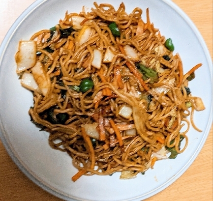 豚肉とカット野菜ミックスを使った焼きそば