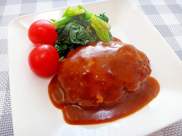 カレーソースのハンバーグ