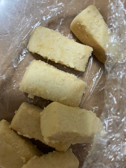 ビニール袋で簡単！一口白胡麻ちんすこう