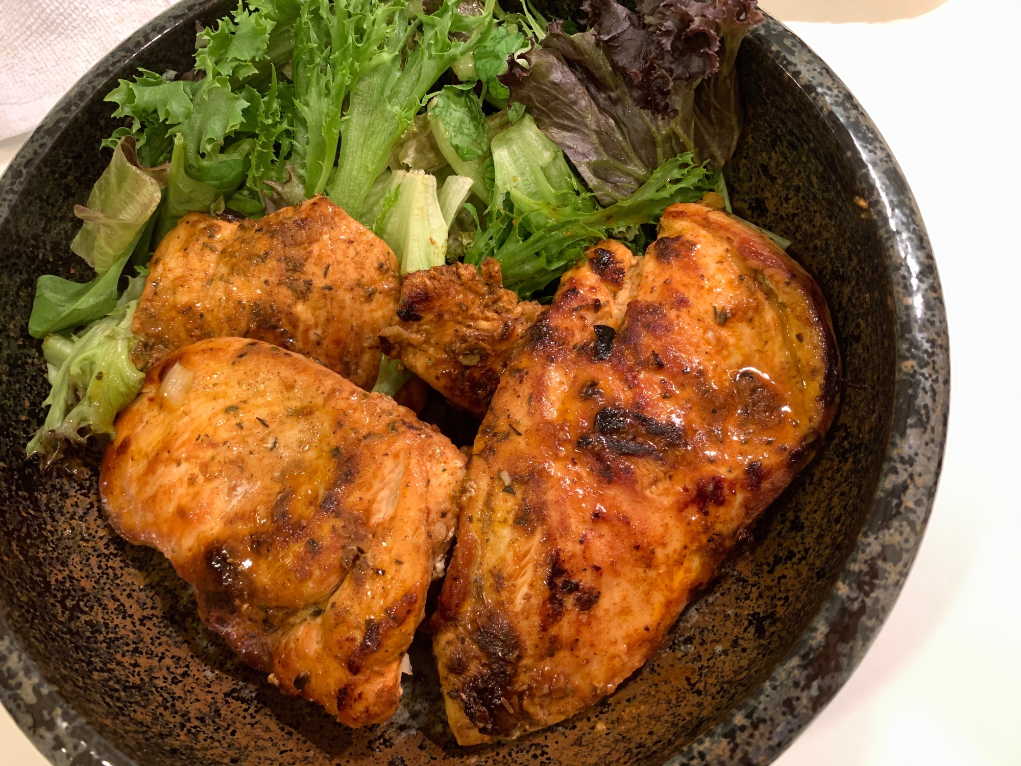 鶏むね肉がジューシー!ケイジャンチキン