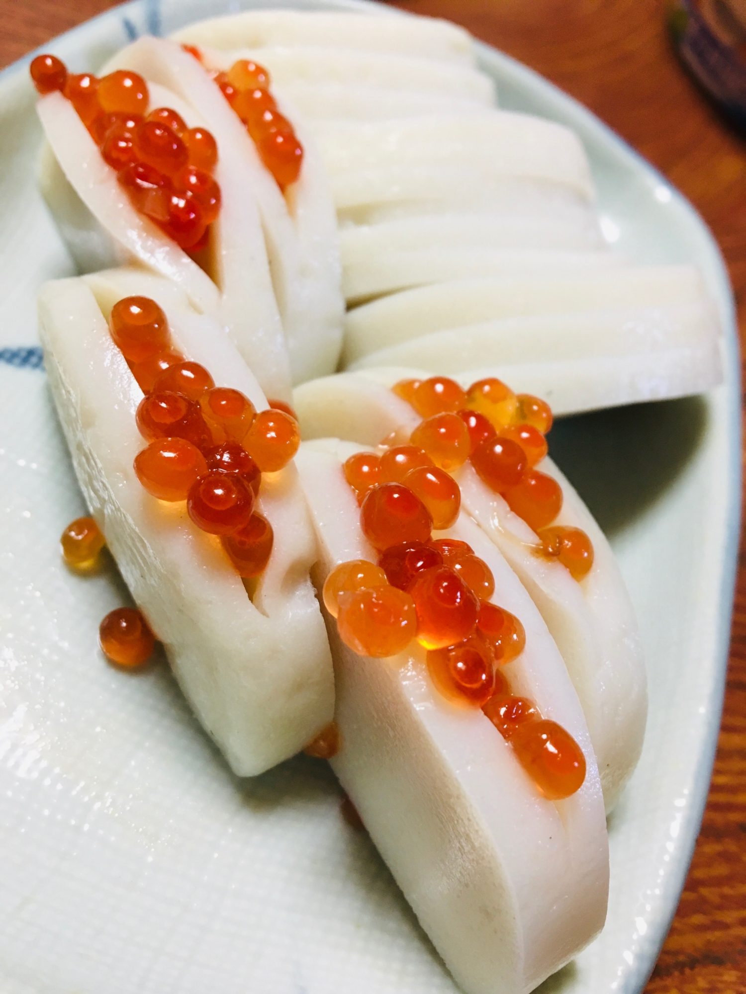 簡単お節！かまぼこのいくらのせ
