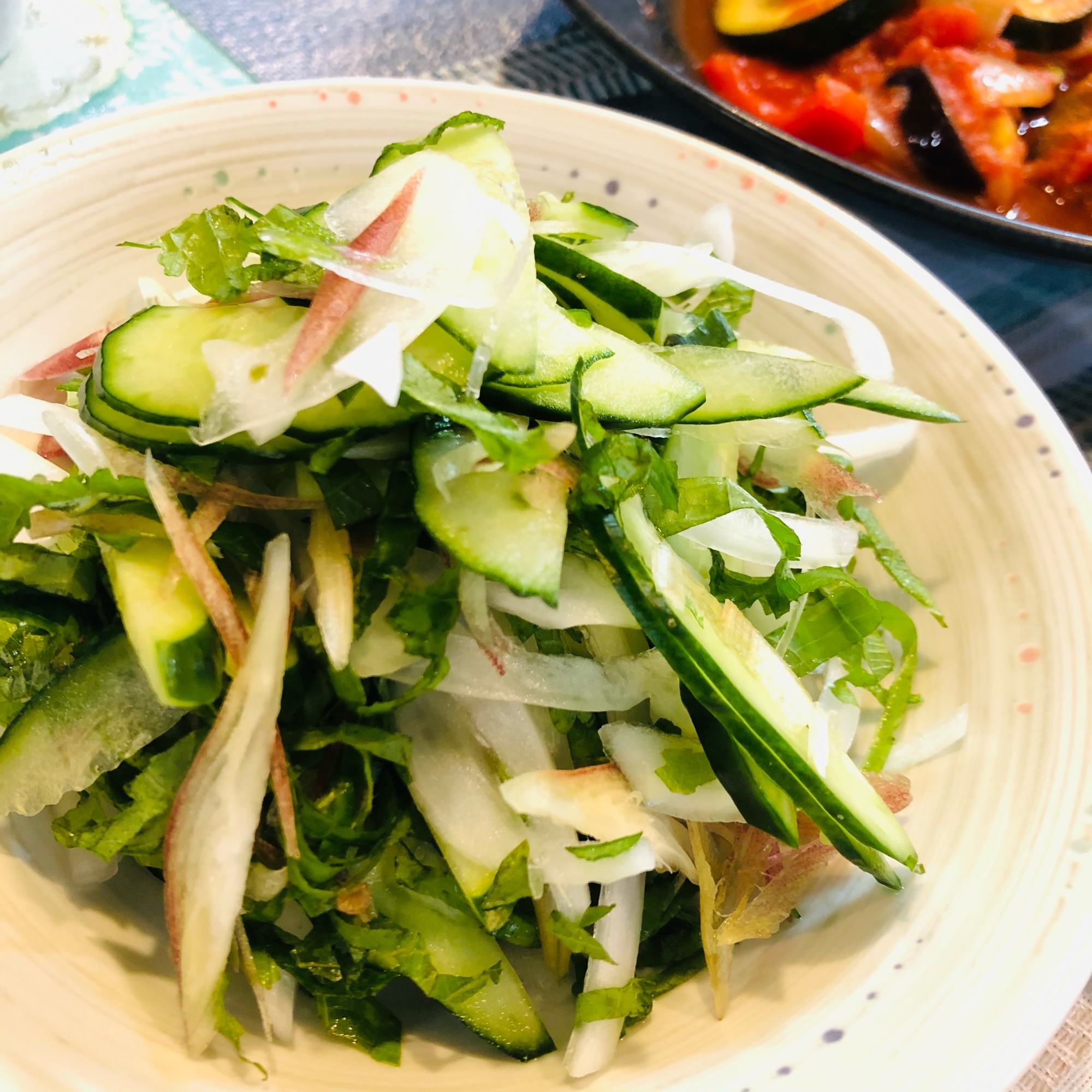 シャキシャキ香味野菜のサラダ