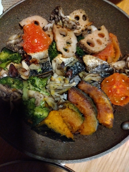 簡単キャンプ飯！！マッシュルームのアヒージョ！
