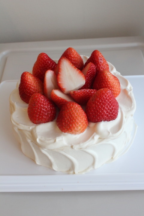 シフォンケーキの苺ショートケーキ レシピ 作り方 By タンタン0522 楽天レシピ シフォンケーキの苺ショートケーキ レシピ 作り方 By タンタン0522 楽天レシピ