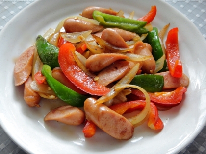 食欲そそるカレーの香り♪彩りよく食卓が華やかになりますね♪美味しくいただきました。レシピありがとうございました(﹡ˆᴗˆ﹡)