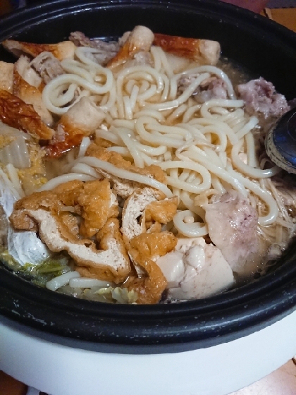 豚肉と手揚げ風油揚げの煮込みうどん鍋(o^^o)