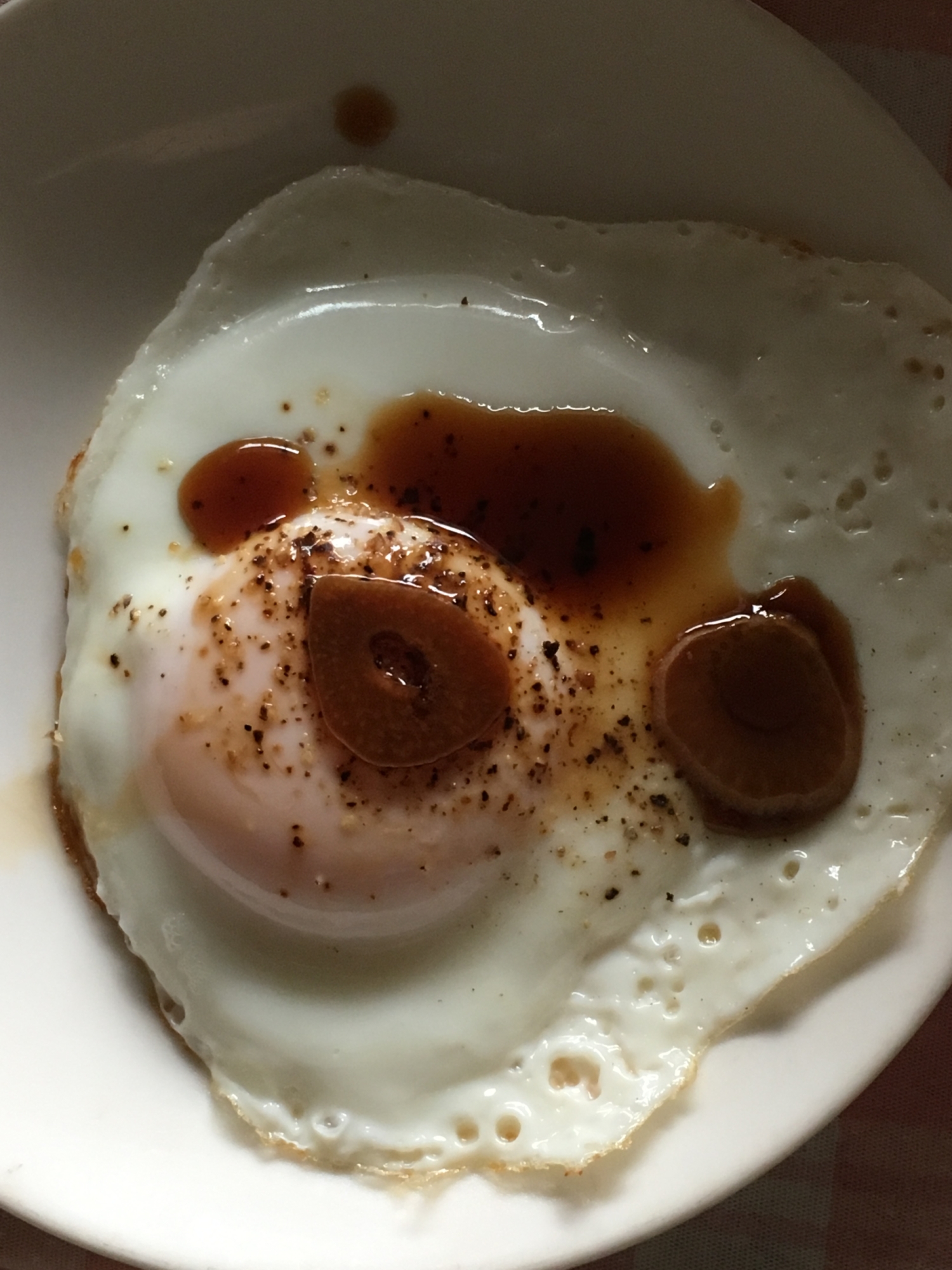 にんにく生姜風味の目玉焼き