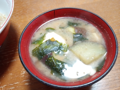 具沢山のごちそう味噌汁、美味しかったです☆有難うございます<(_ _)>