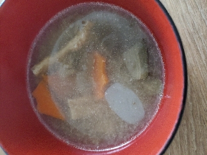 茄子と小松菜にんじんの味噌汁
