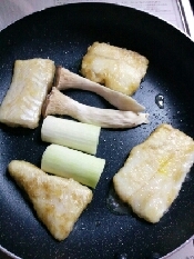 あぶらかれいのスパイシームニエル レシピ 作り方 By ふとももぷるぷる 楽天レシピ あぶらかれいのスパイシームニエル レシピ 作り方 By ふとももぷるぷる 楽天レシピ