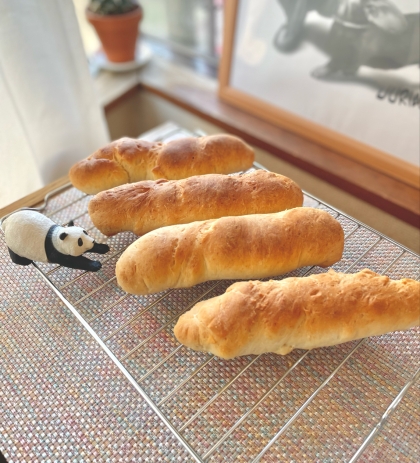 はちみつたっぷり♡なが〜いねじりパン