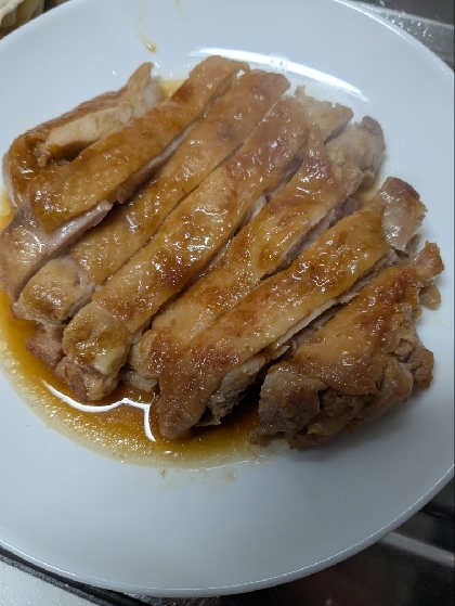 ガーリック醤油で頂くチキンステーキ