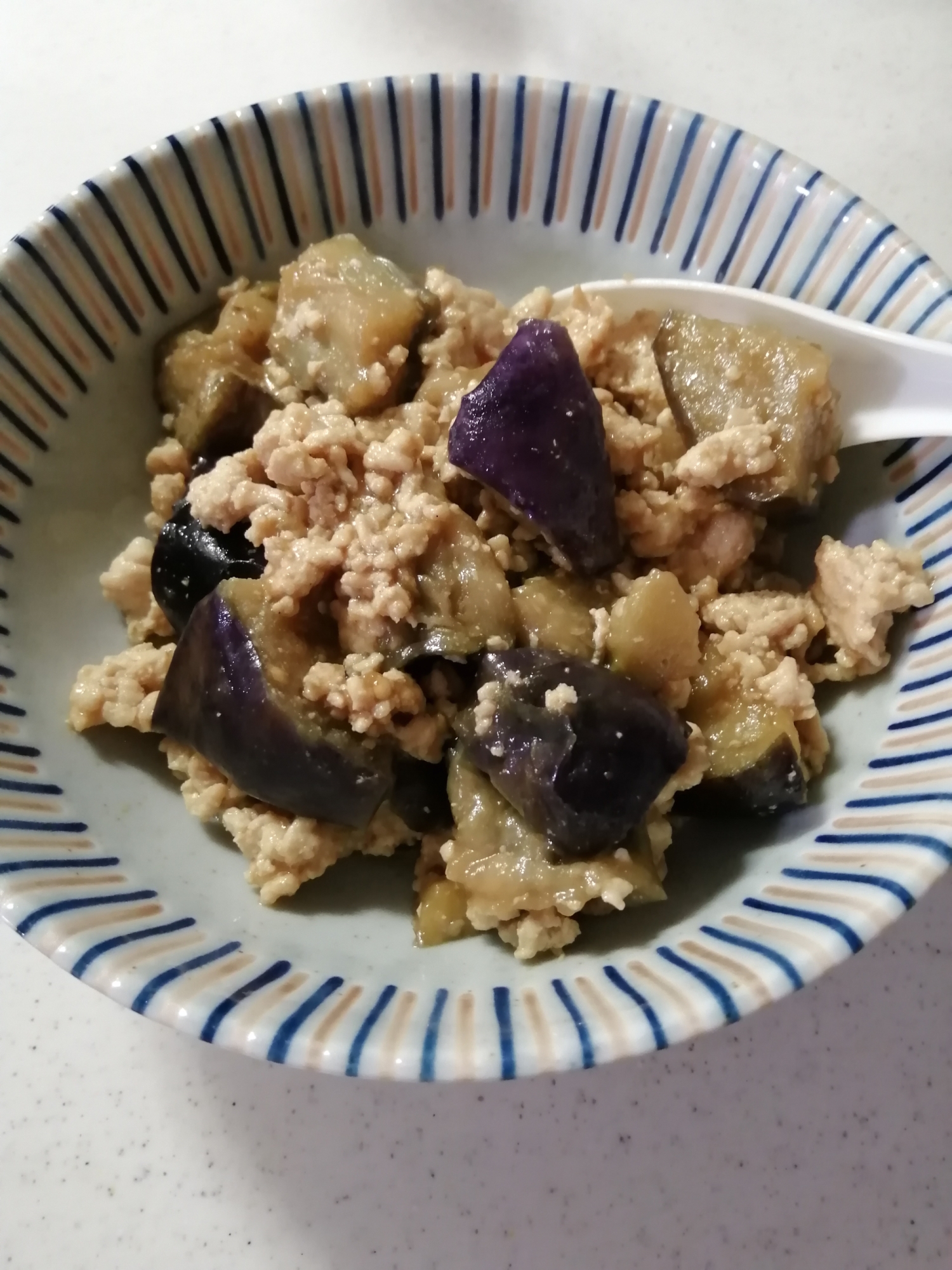 調味料は焼肉のたれだけ！業スー揚げなすで麻婆茄子風