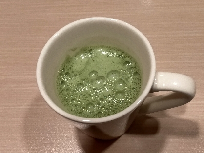 粉末の緑茶や青汁でも☆冷たい抹茶オレ