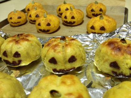 ハロウィンにかぼちゃ型にして作りました！シナモン良いですね〜(^^)美味しかったです。