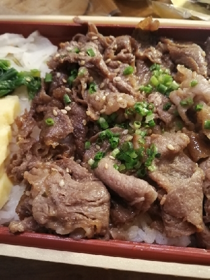 朝、パパッと10分で焼肉弁当♪