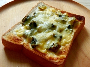 高菜のチーズトースト