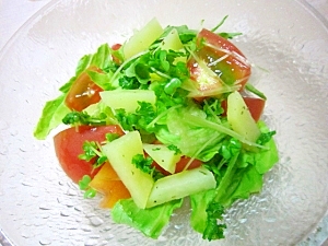 生野菜とポテトのサラダ