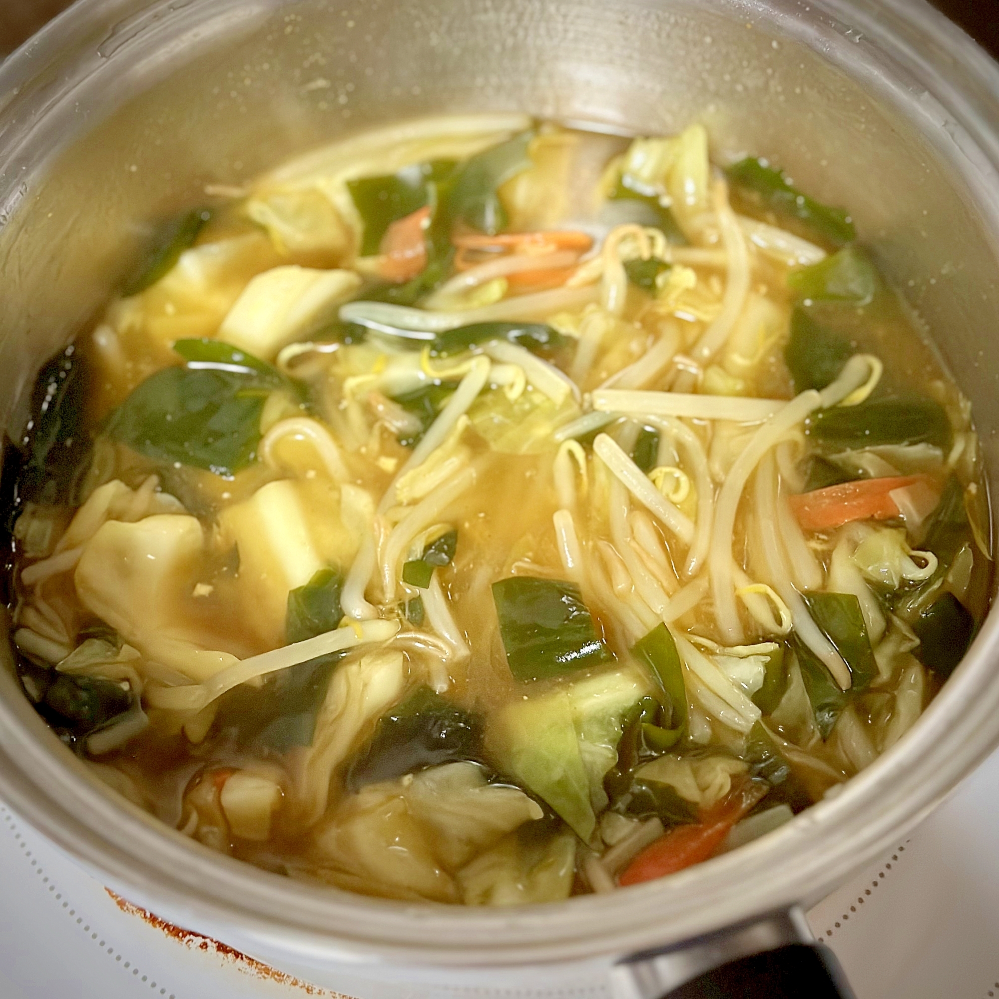 【リメイクレシピ】おでんの汁でわかめと野菜のスープ