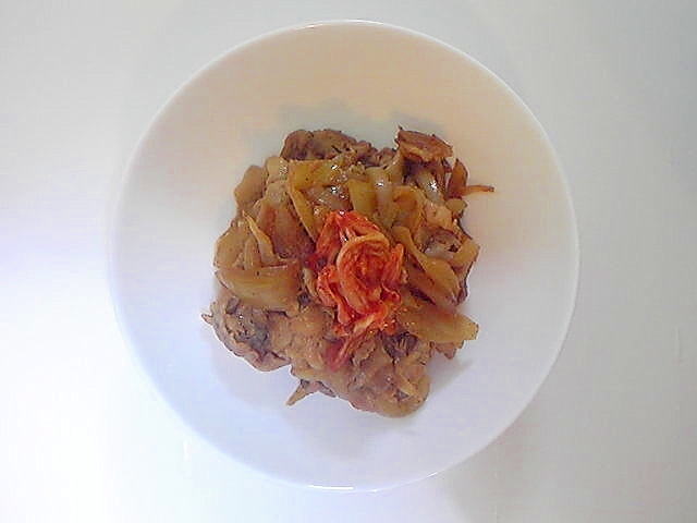 キムチのせ豚生姜炒め