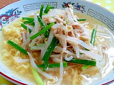 塩鶏&もやしの塩ラーメン