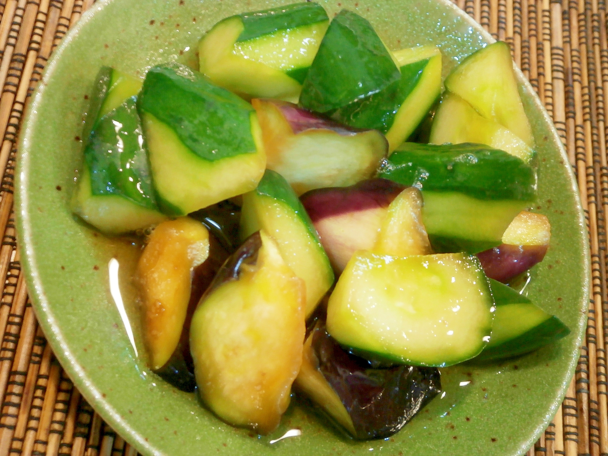 めんつゆで きゅうりとなすの浅漬け レシピ 作り方 By なな1151 楽天レシピ めんつゆで きゅうりとなすの浅漬け レシピ 作り方 By なな1151 楽天レシピ