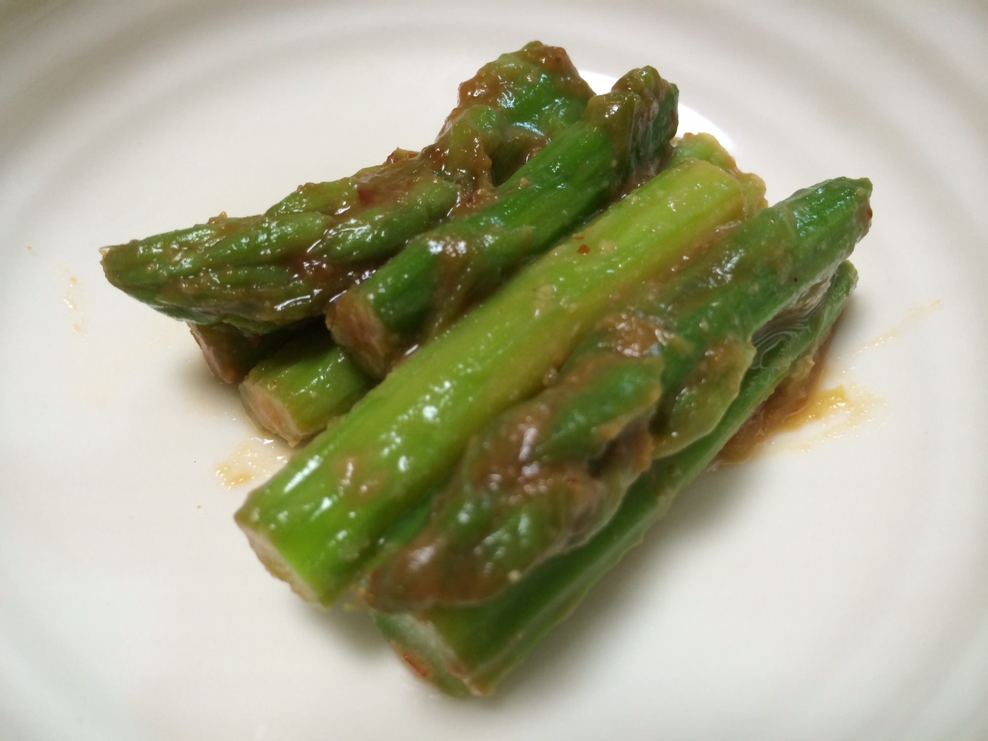 アスパラの豆板醤みそあえ