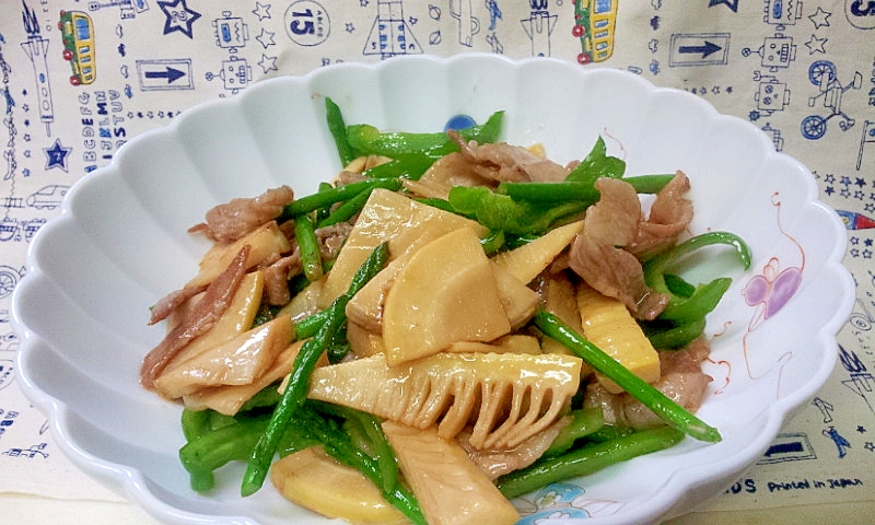 タケノコとバラ肉の炒め煮