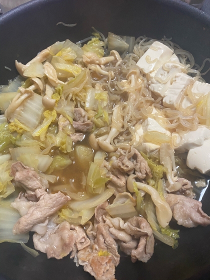 豚肉と白菜と長ネギの肉豆腐鍋