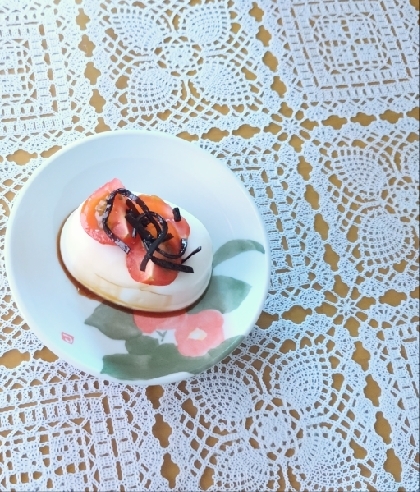 とまとと塩昆布の冷奴