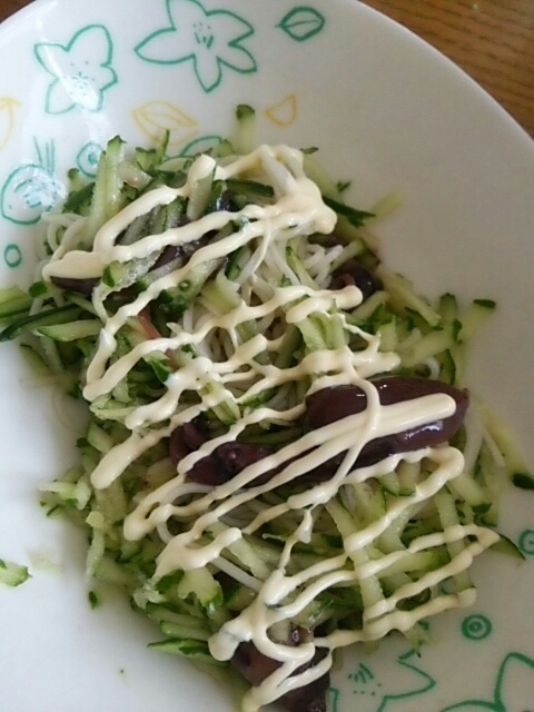 きゅうりとホタルイカの沖漬けの素麺