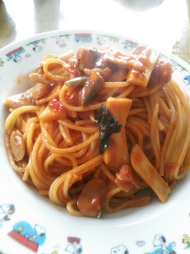 市販のナポリタンソースで、エリンギスパゲッティ