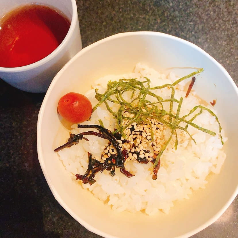昆布と梅♪お茶漬け
