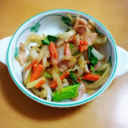 野菜たっぷりで彩り良いですね(^^)
お弁当にも良さそうです！
ごちそうさまでした～☆