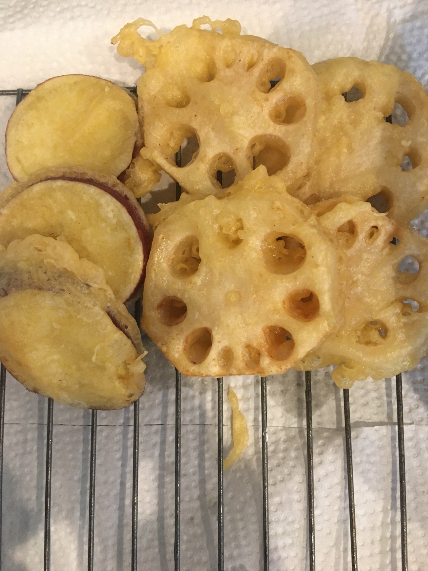 さつまいも レンコンの天ぷら レシピ 作り方 By Io1224 楽天レシピ さつまいも レンコンの天ぷら レシピ 作り方 By Io1224 楽天レシピ