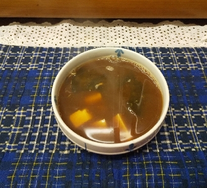 大和芋とお豆腐のほっこりお味噌汁