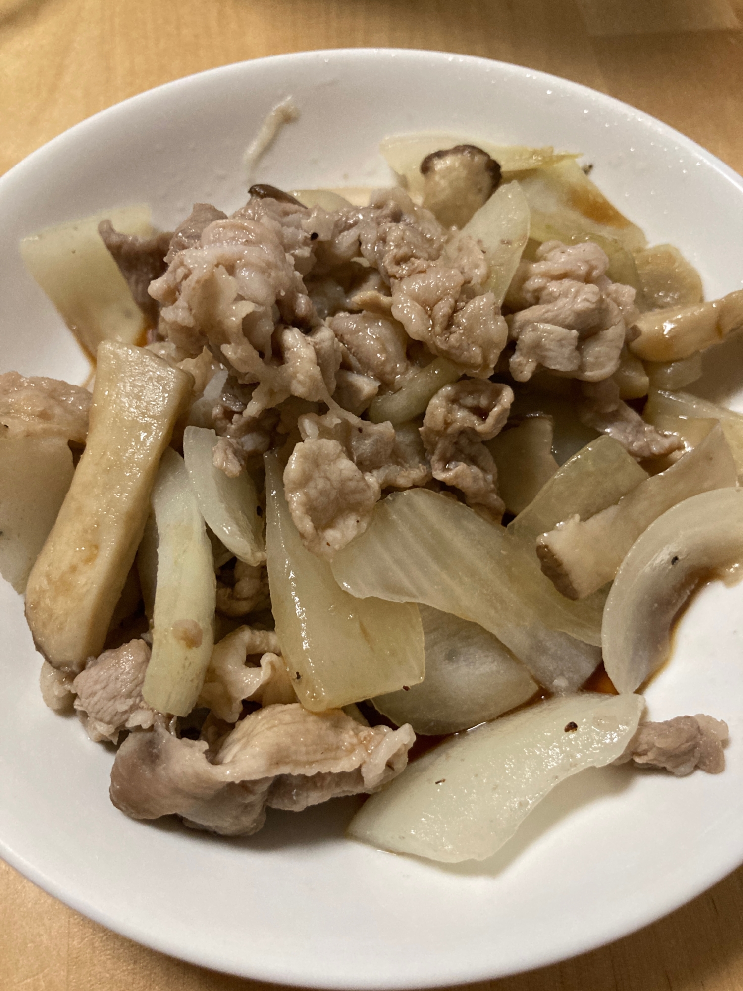 ご飯が進む豚腕肉炒め