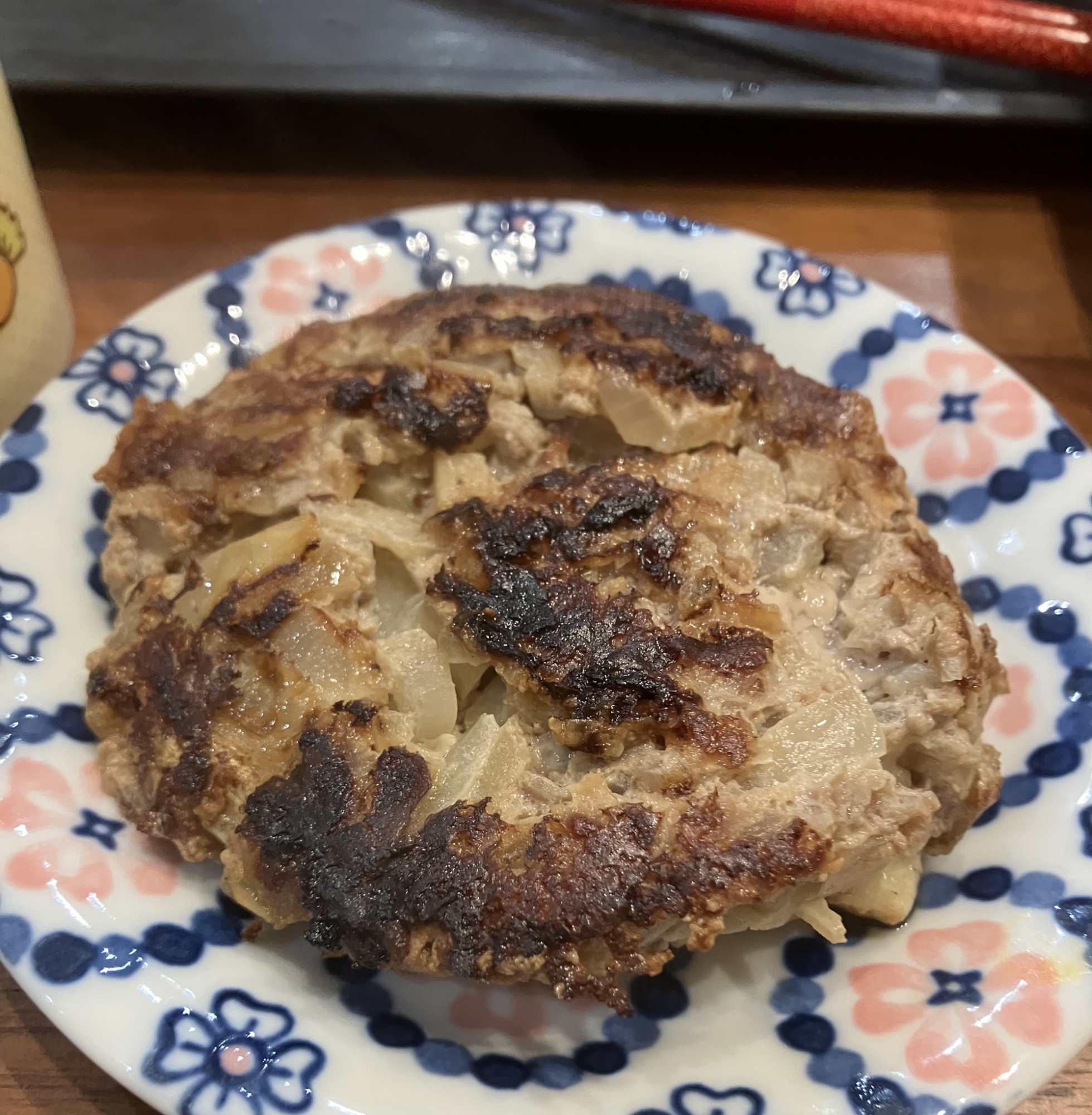 玉ねぎたっぷりのハンバーグ