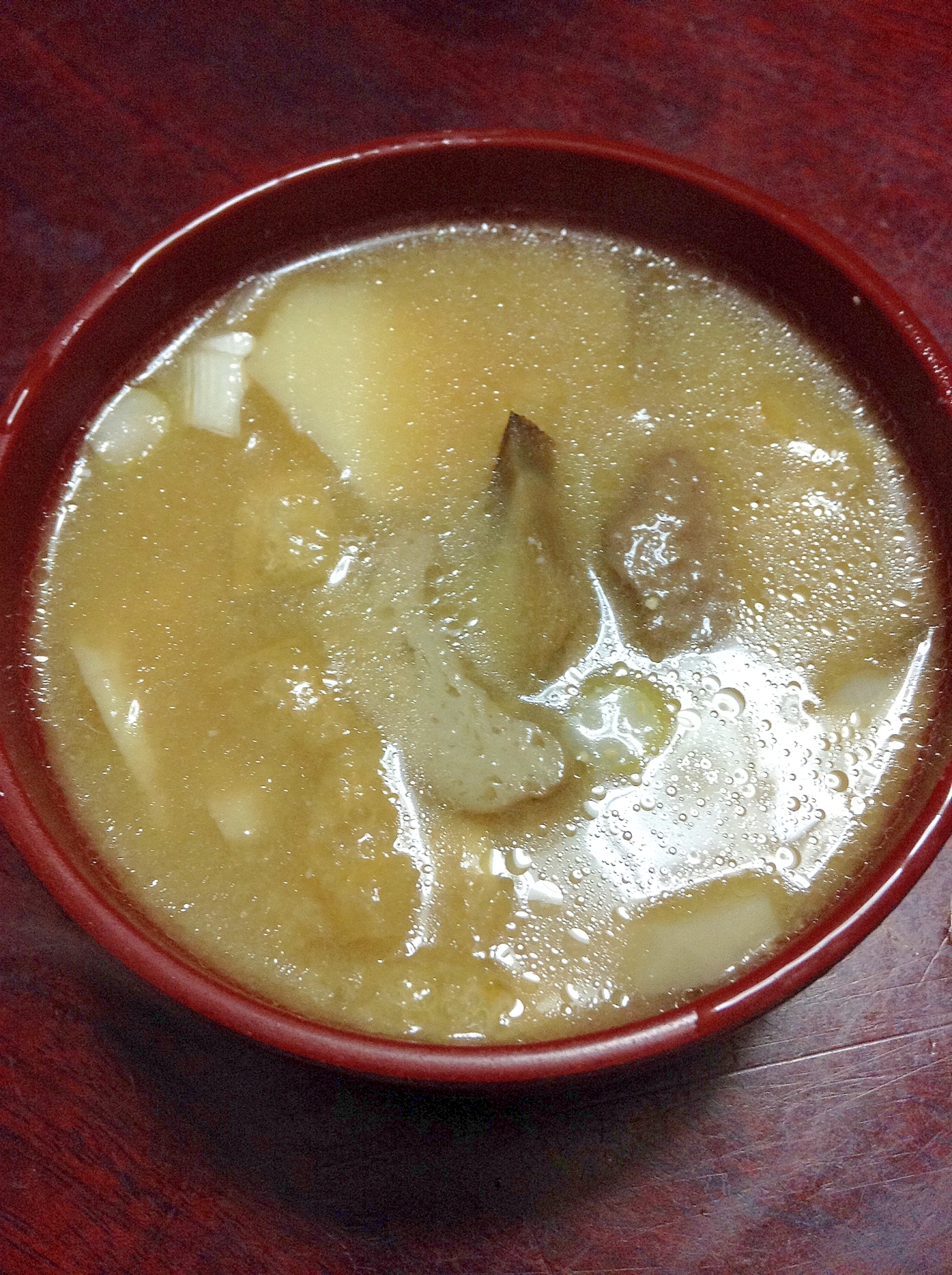 霜降りひらたけ入り 具沢山みそ汁 レシピ 作り方 By とりあえず乾杯 楽天レシピ 霜降りひらたけ入り 具沢山みそ汁 レシピ 作り方 By とりあえず乾杯 楽天レシピ