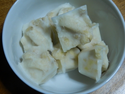 ☆製氷皿で作る！簡単☆ヨーグルトバナナアイス