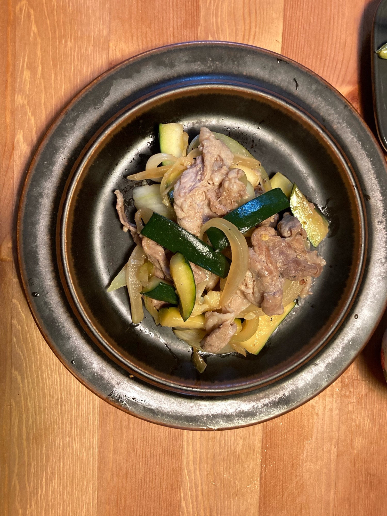 簡単 ズッキーニと豚肉のオイスター炒め レシピ 作り方 By めいてぃ 楽天レシピ