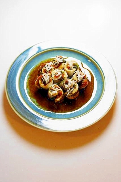 熱々の白飯がすすむ！カマスの梅しそ巻き焼き