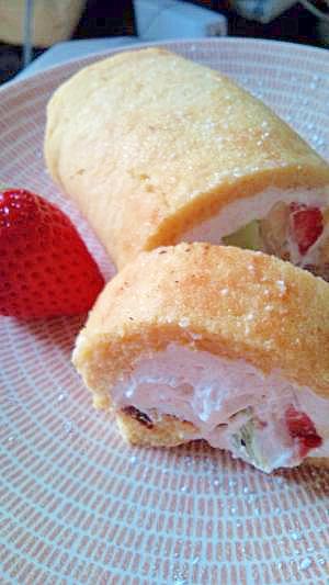 おから入り フライパンで作るフルーツロールケーキ レシピ 作り方 By かっぽリン 楽天レシピ おから入り フライパンで作るフルーツロールケーキ レシピ 作り方 By かっぽリン 楽天レシピ