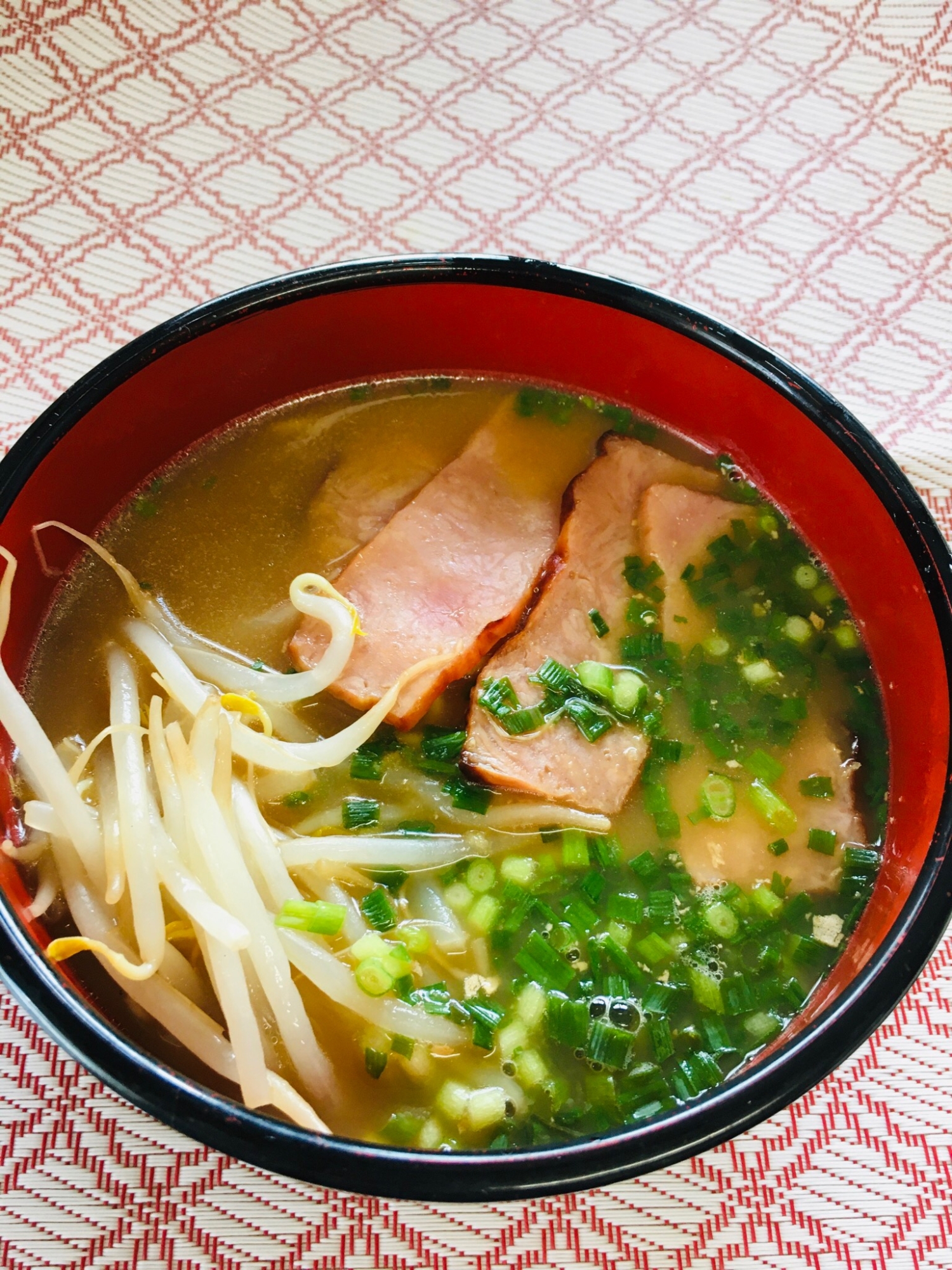 簡単スープで〜サンラータン風焼き豚ラーメン〜