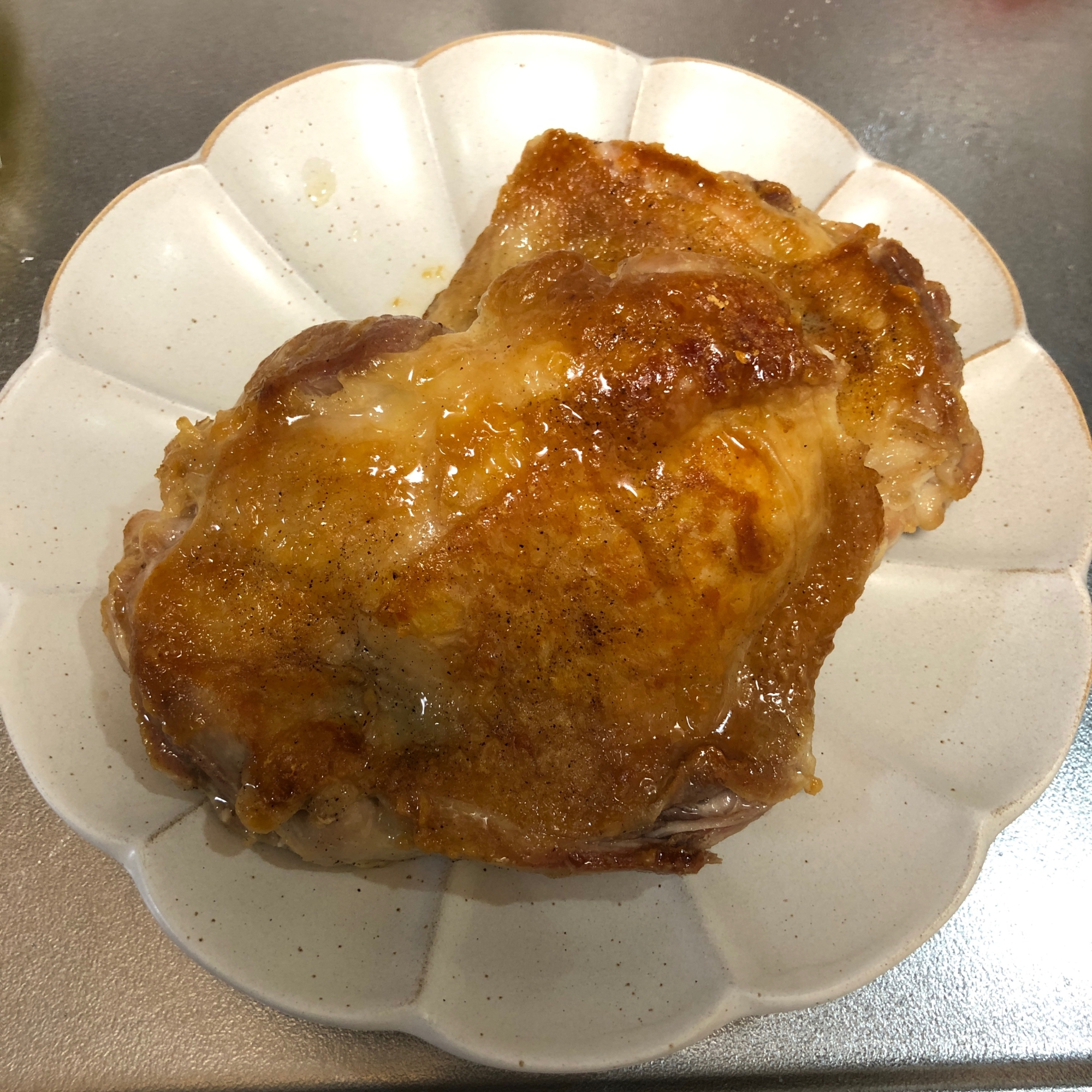 鶏モモ肉のソテー★バター醤油