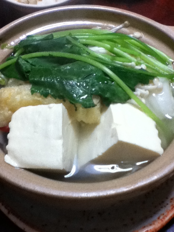 三つ葉とシュウマイの湯豆腐