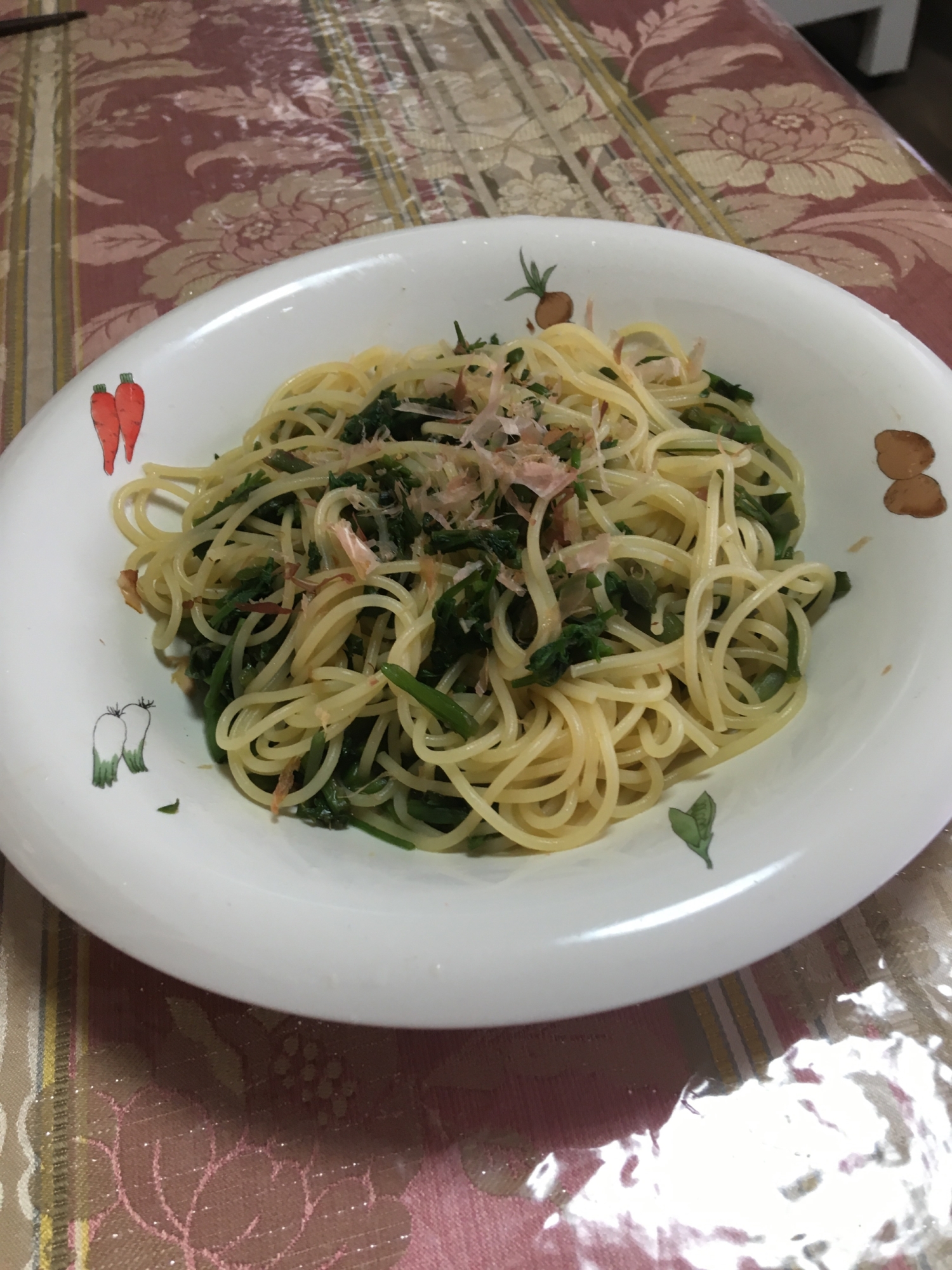 ホロ苦さがたまらない☆せりのパスタ☆